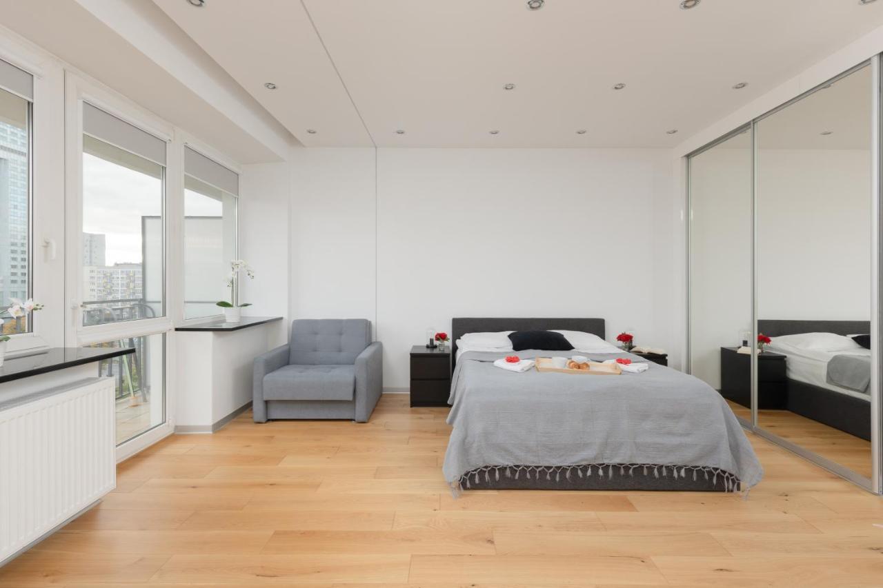 Apartments The View By Noclegi Renters Warsaw Exterior photo